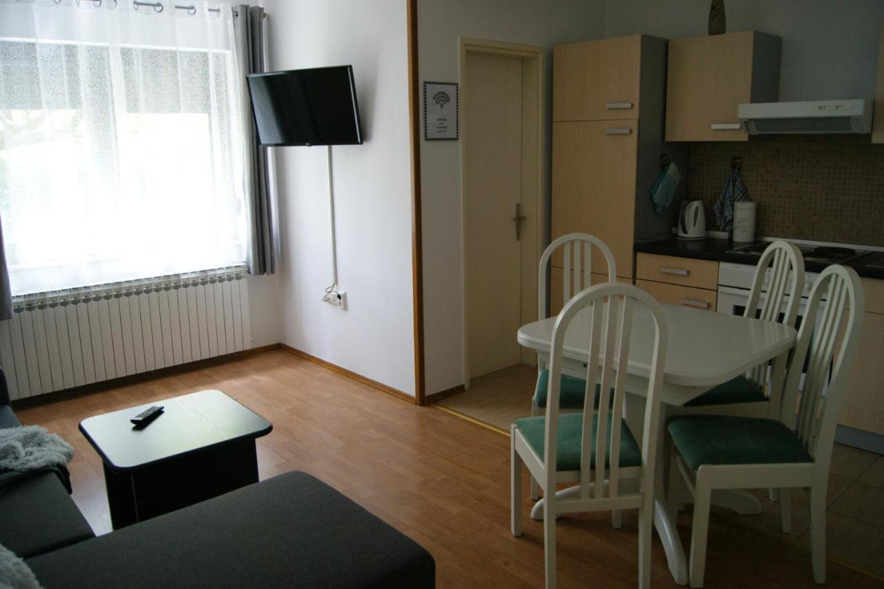 Apartment Lynx Korenica Exterior photo